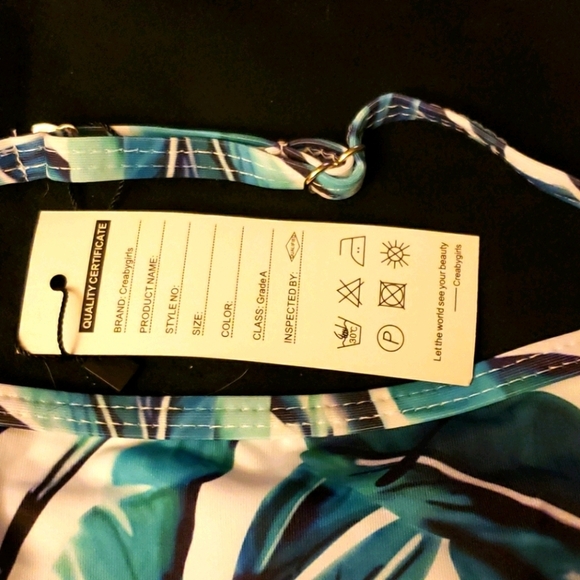 White Off Shoulder Ruffle Top & High Waisted Blue Floral Bottom Size S - Picture 7 of 12